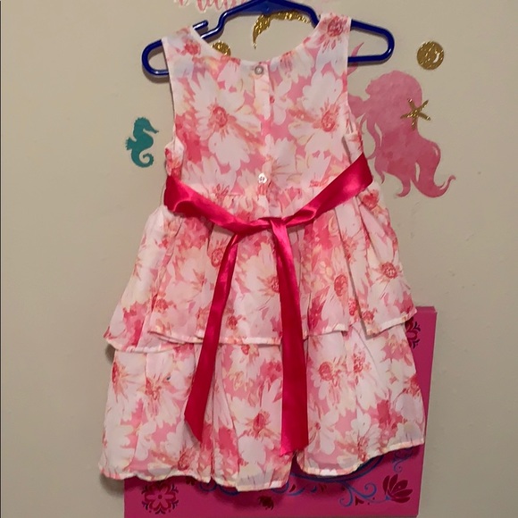 Adorable pink girl dress - Picture 2 of 3